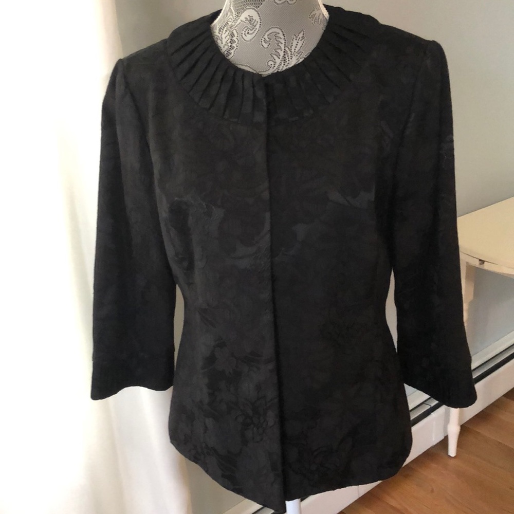 Special occasion damask jacket with pleated collar